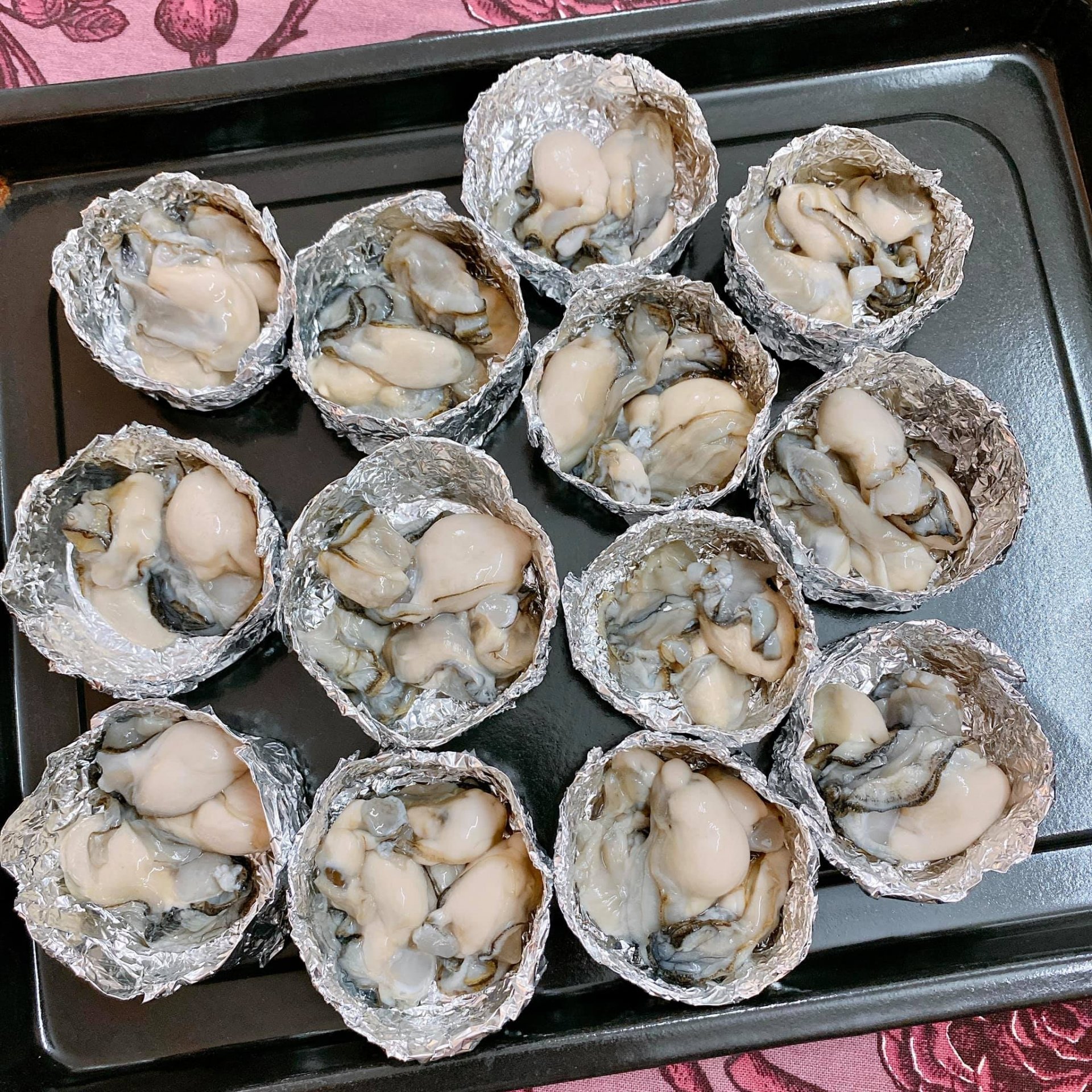 Chỉ bạn cách gấp giấy bạc nướng hàu đơn giản và dễ dàng