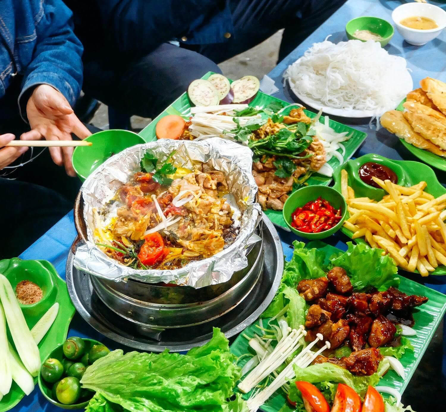 Quán nướng giấy bạc hà nội